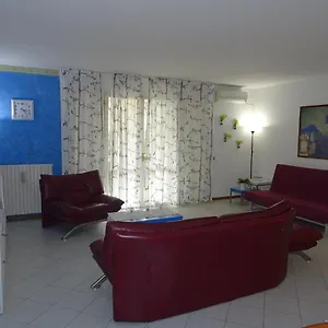  Casa vacanze La Martlona Italia
